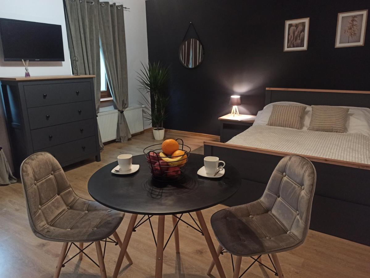 Cztery Katy W Rynku Apartment Walbrzych Luaran gambar