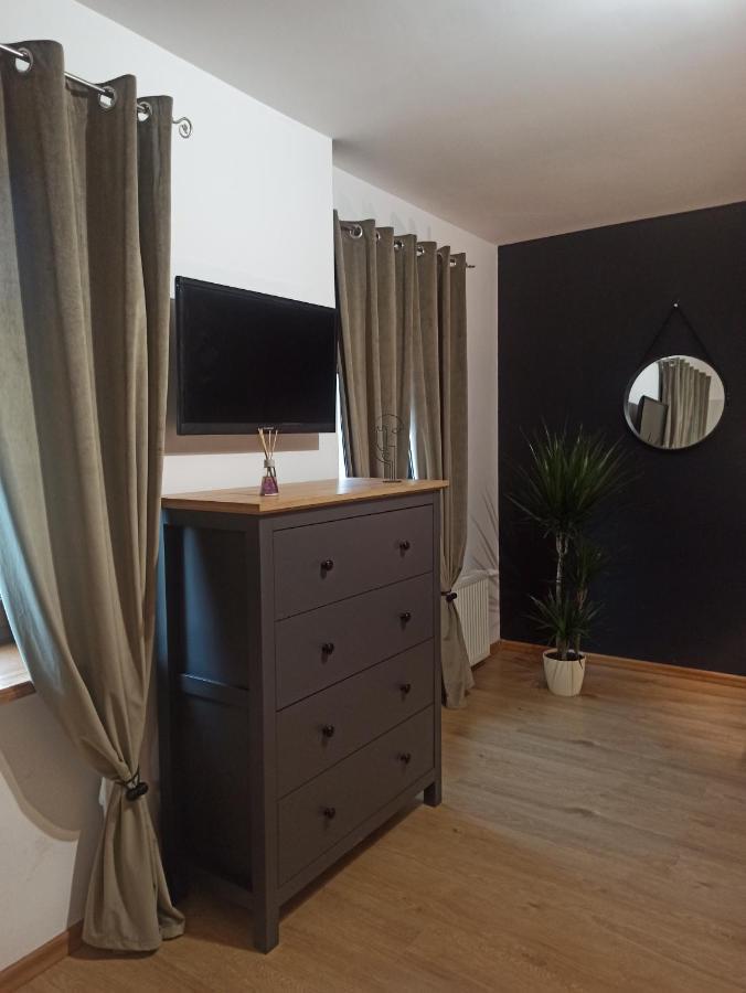 Cztery Katy W Rynku Apartment Walbrzych Luaran gambar