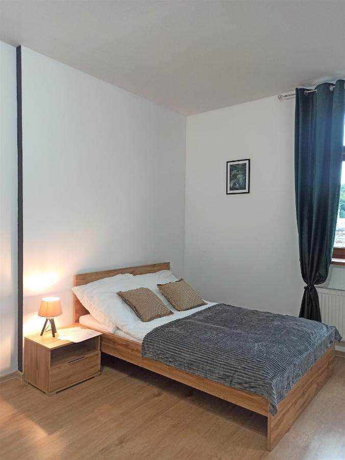 Cztery Katy W Rynku Apartment Walbrzych Luaran gambar